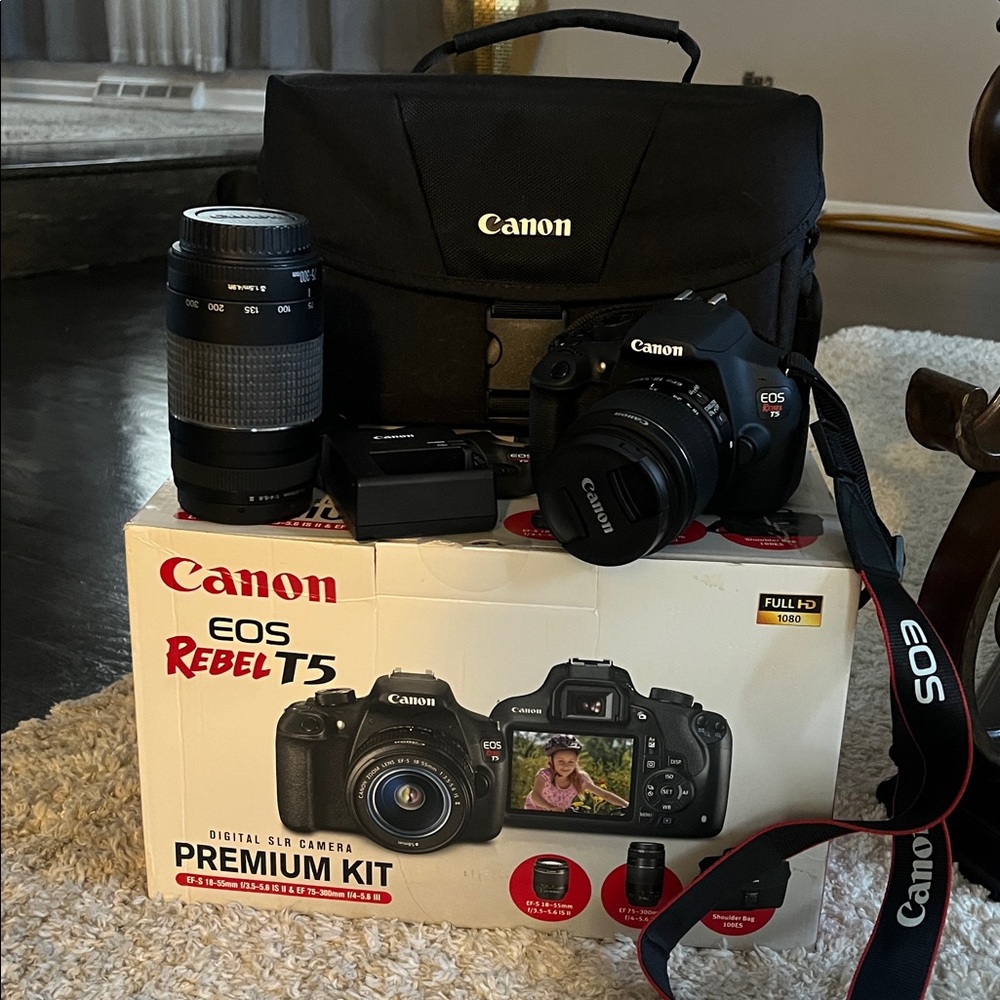 Canon EOS Rebel T5 Premium Kit with Black Bag
